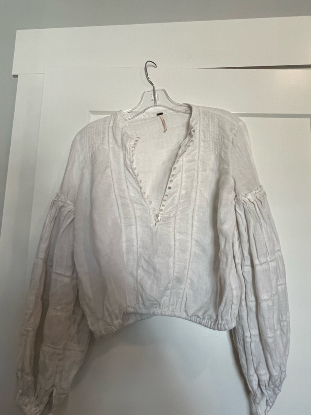 Free People White Linen Peasant Blouse with Balloon Sleeves